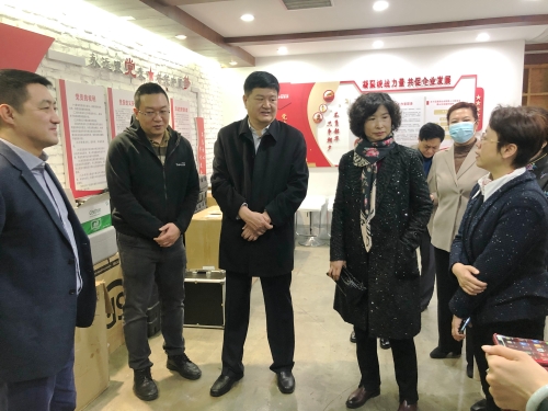 曹辛同志到市民营企业高质量发展服务队历下区四队调研